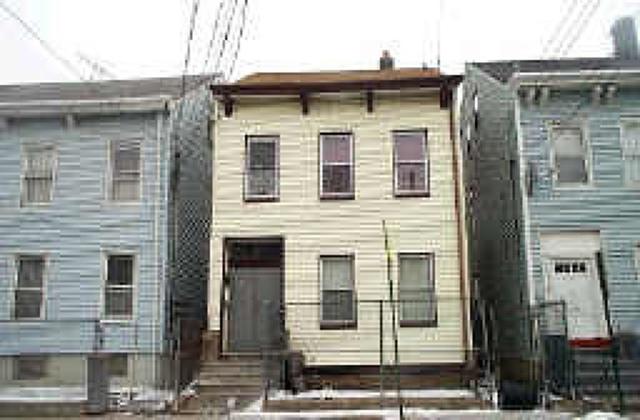 157 Carlisle Ave