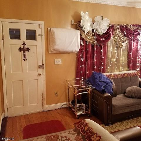 157 Carlisle Ave