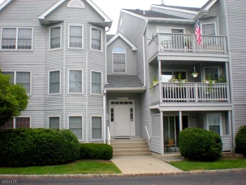 229 New St