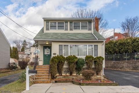 229 New St
