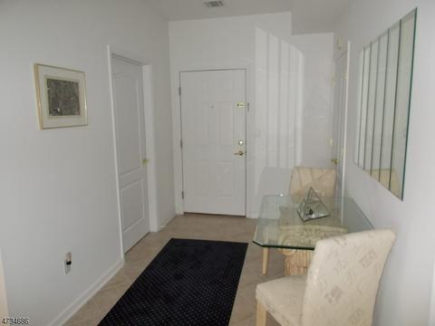 229 New St