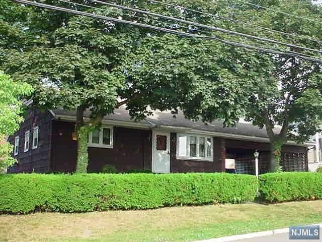 120 Luddington Ave