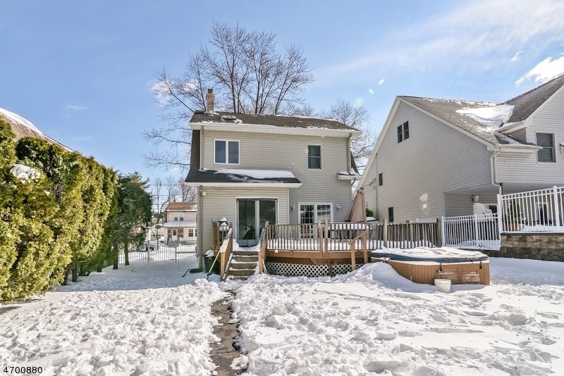 55 Brookside Ave