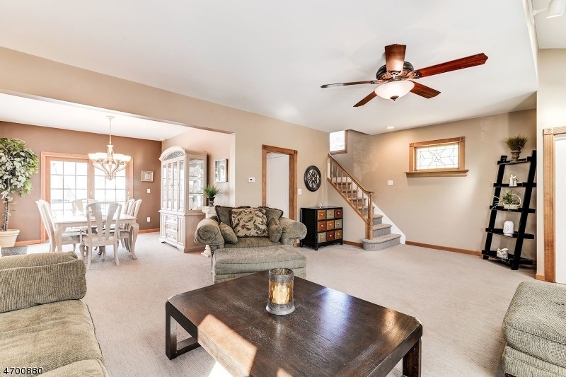 55 Brookside Ave
