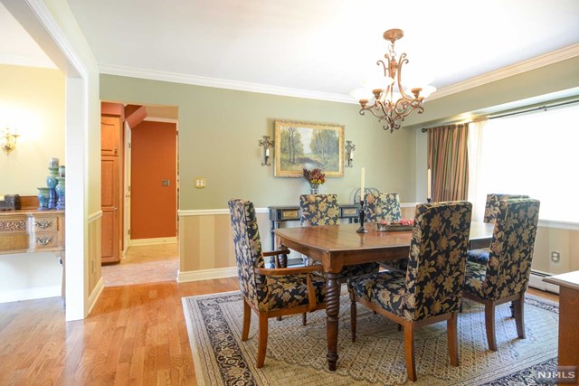 For Sale: 31 Rockledge Rd Hawthorne, NJ 07506