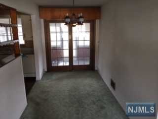 250 Bergen Blvd