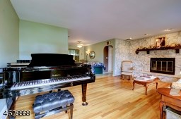 For Sale: 42 Raphael Rd Totowa, NJ 07512