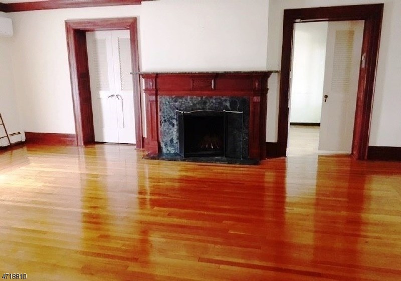 280 Hamilton Pl