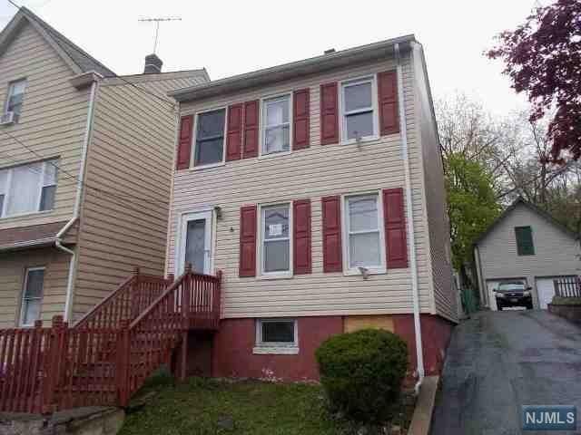 72 N 10th St