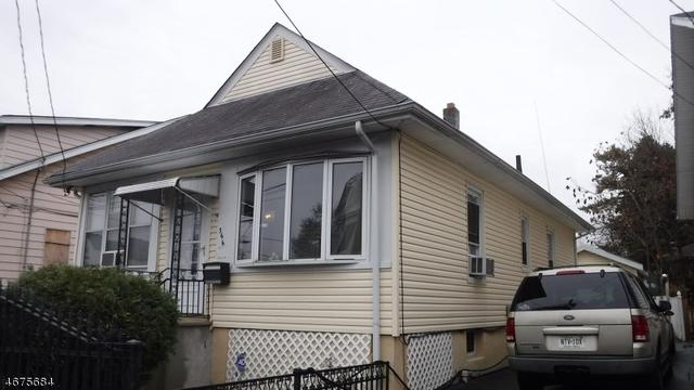 725-727 E 25th St