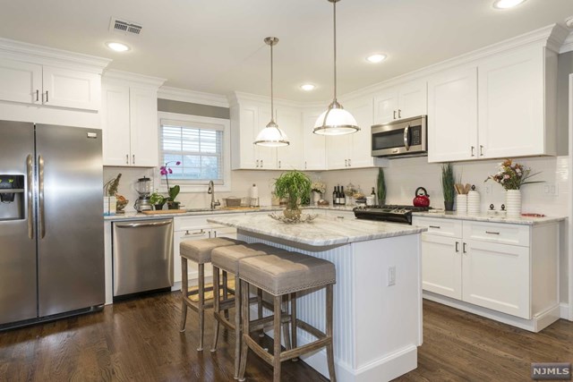 For Sale: 18 Franklin Ave Hasbrouck Heights, NJ 07604