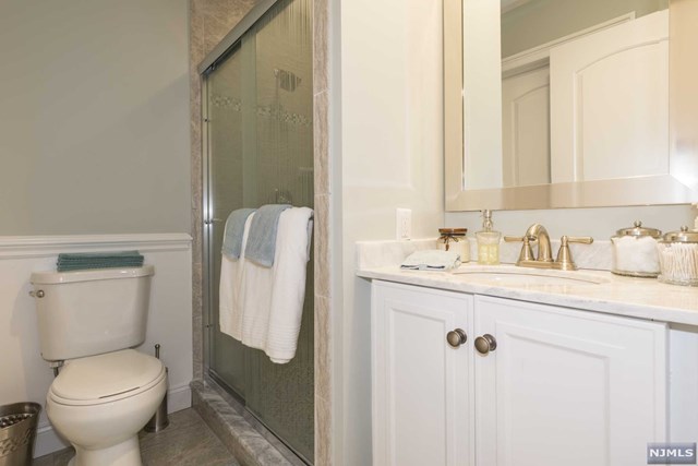 For Sale: 18 Franklin Ave Hasbrouck Heights, NJ 07604