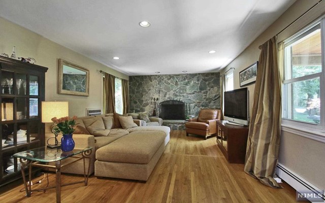 For Sale: 25 Poplar St Closter, NJ 07624