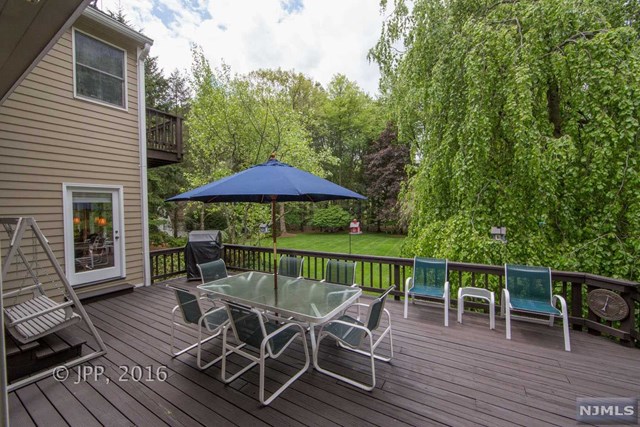 For Sale: 9 Old County Ct Demarest, NJ 07627