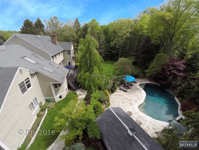 For Sale: 9 Old County Ct Demarest, NJ 07627