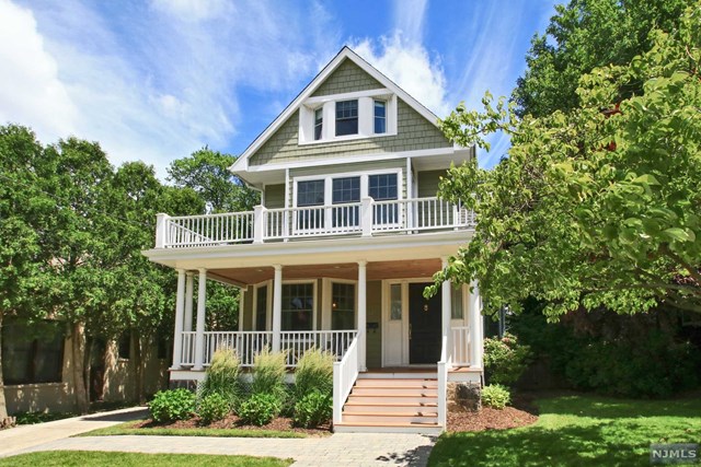 For Sale: 63 Spring Ln Englewood, NJ 07631