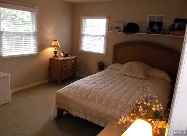 For Sale: 11 Egan Pl Englewood Cliffs, NJ 07632