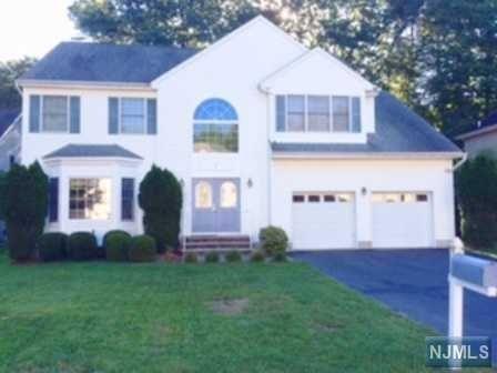 7 Dawn Dr