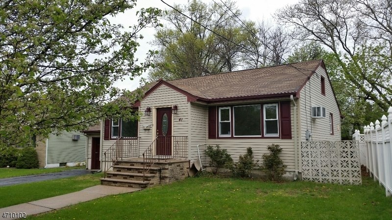 8 Temple Ave