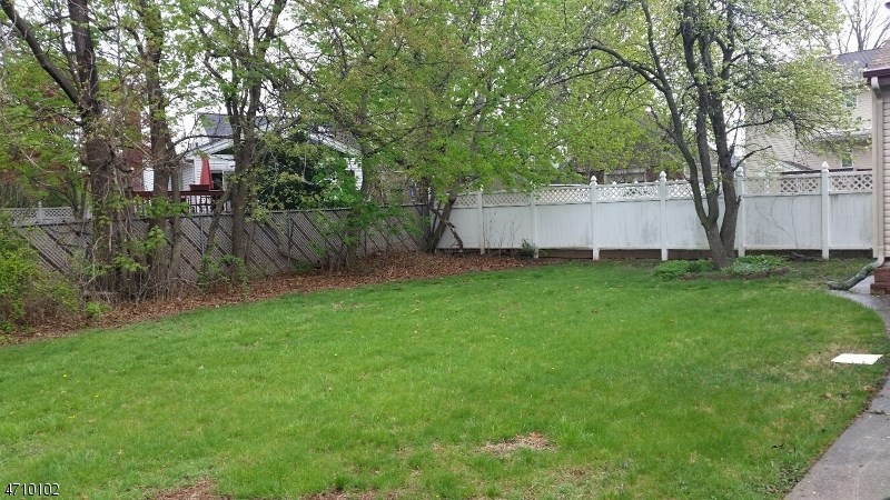 8 Temple Ave