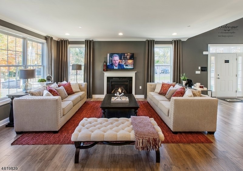 For Sale: 2 Autumn Way Montvale, NJ 07645