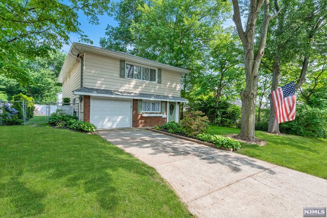 142 Scharer Ave Northvale, NJ 07647