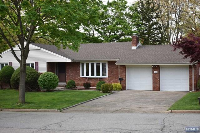 833 Amaryllis Ave