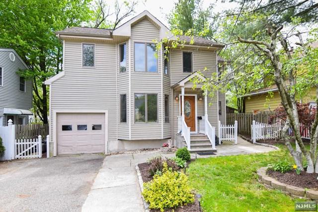 833 Amaryllis Ave
