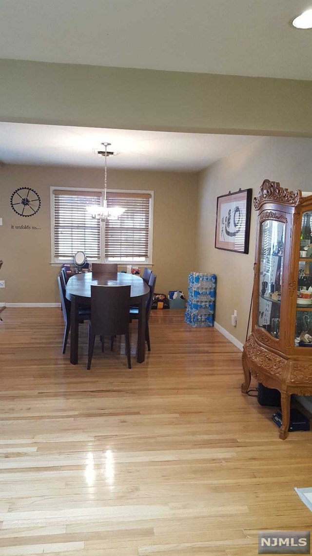 64 Hemlock Dr