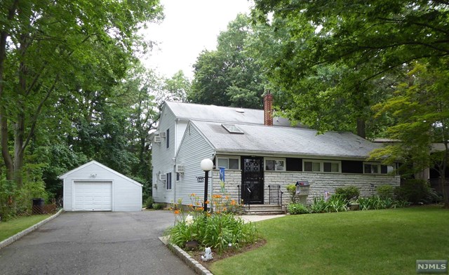 248 Hillside Ave