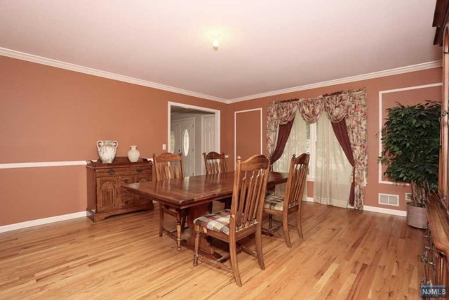 For Sale: 3 Mallon Ct Park Ridge, NJ 07656