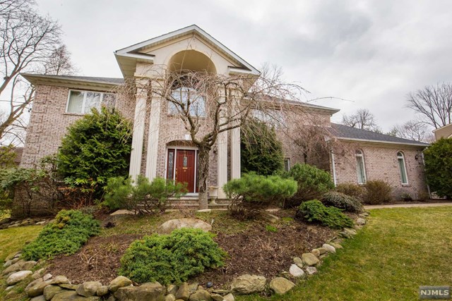 For Sale: 9 W Park Ave Park Ridge, NJ 07656