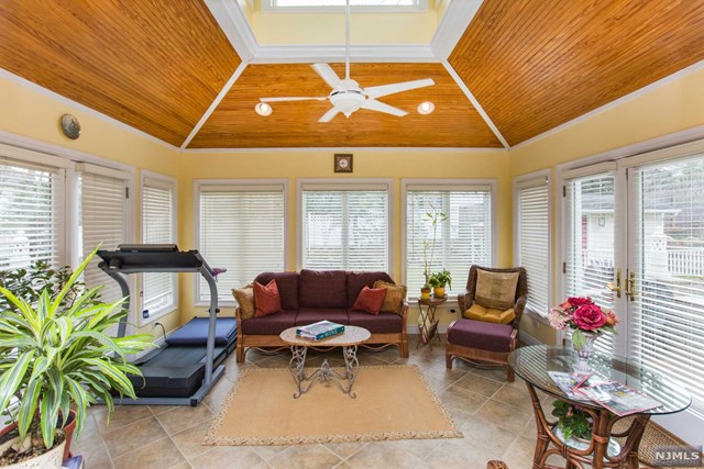 For Sale: 9 W Park Ave Park Ridge, NJ 07656