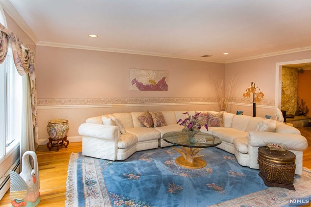 For Sale: 9 W Park Ave Park Ridge, NJ 07656