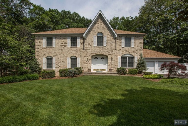 For Sale: 6 Dibella Dr Park Ridge, NJ 07656