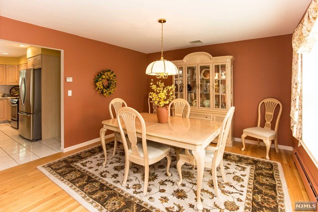 For Sale: 6 Dibella Dr Park Ridge, NJ 07656
