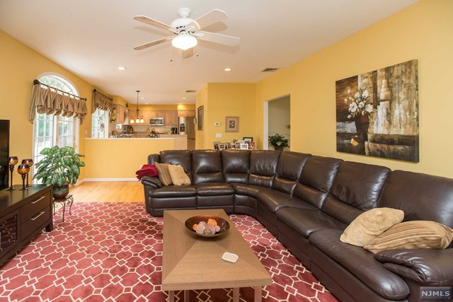For Sale: 6 Dibella Dr Park Ridge, NJ 07656