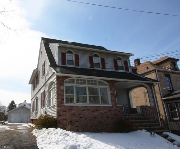 84 7th St