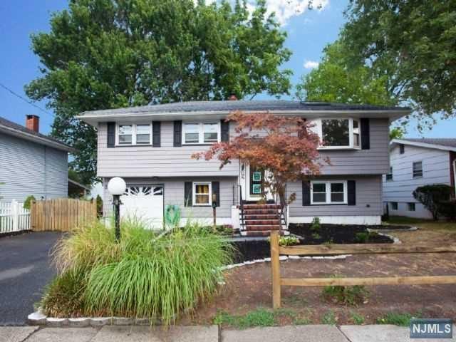 14 Howard Ave