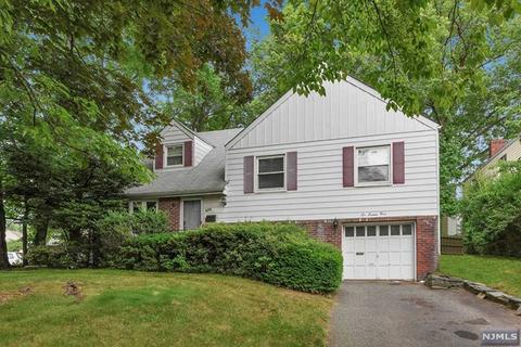 174 Baker Ave