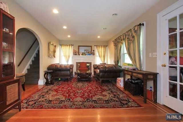 For Sale: 1304 Hastings St Teaneck, NJ 07666
