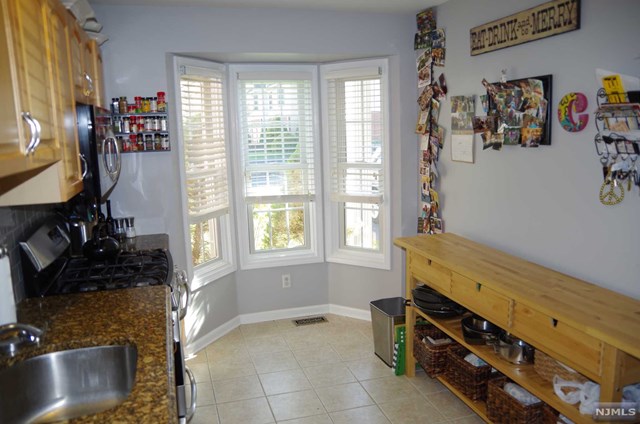 143 Bramley Ct, Westwood NJ 07675