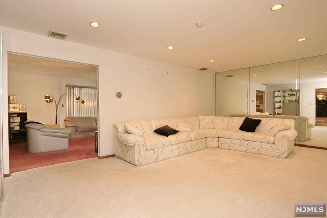 For Sale: 88 Willow Dr Westwood, NJ 07675