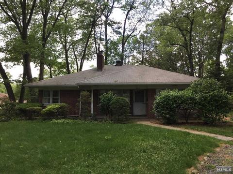 49 Woodfield Rd
