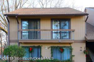 18 Danbury Ct