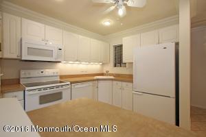 18 Danbury Ct