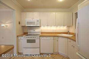 18 Danbury Ct