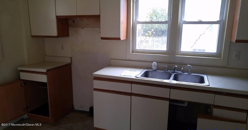 96 East Ave #2
