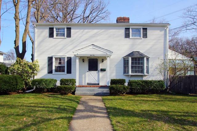 25 Spruce Dr