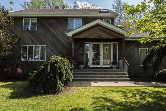 27 Marisa Ct